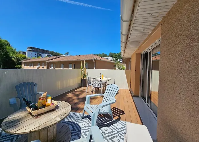 Апартаменты Spacieux T4 Piscine A Anglet